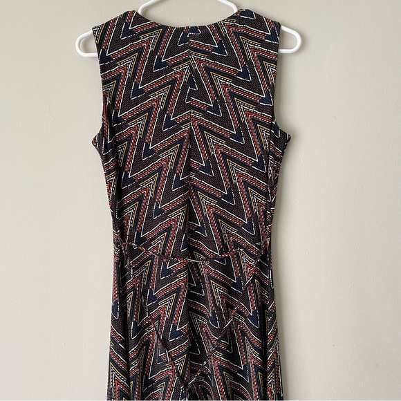 Cato Dress with Vibrant Pattern and Handkerchief Bottom Size Medium - Picture 12 of 14